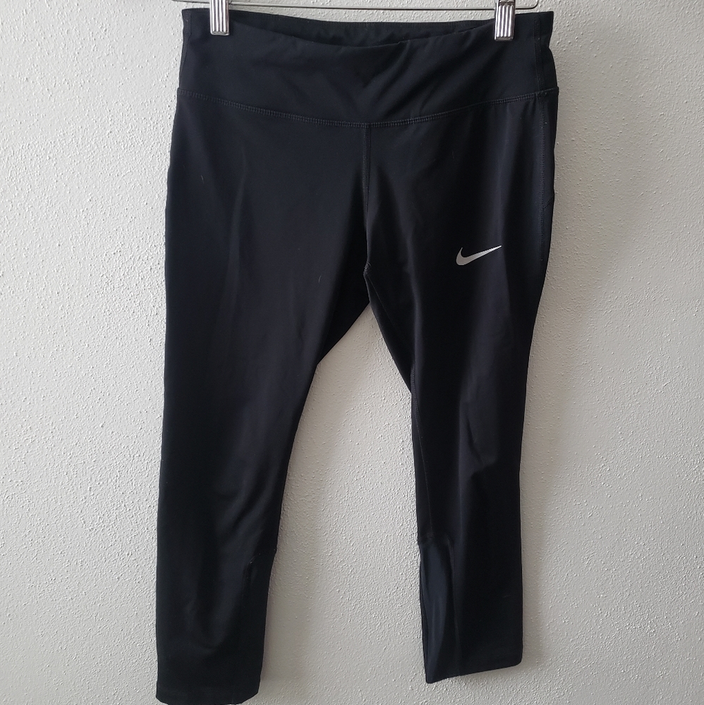 Nike 3/4 length thermal running tights, size S